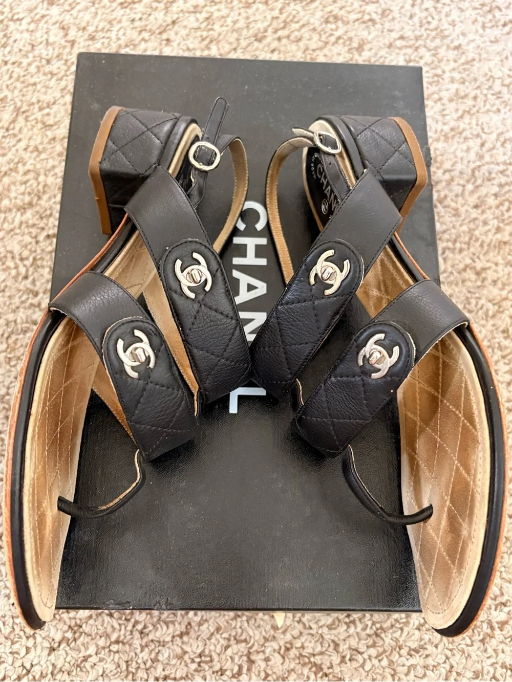 CHANEL Black Quilted Leather Toe-Post Sandals with CC Hardware